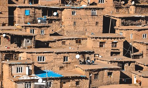 Uzuntaş Köyü: Sonbaharın Renk Cümbüşüyle Fotoğraf Severleri Ağırlıyor