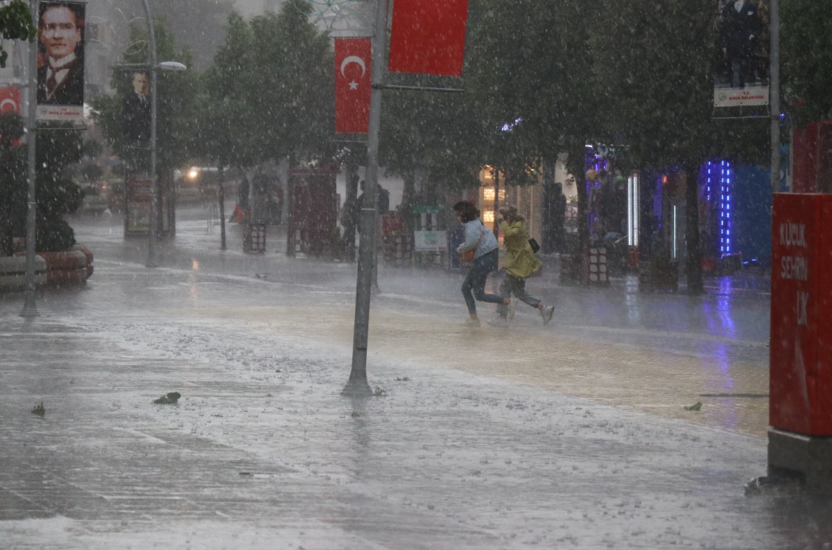 fırtına yağmur