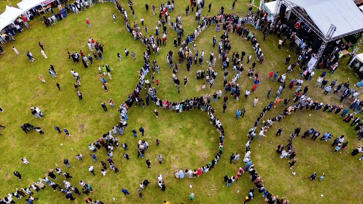 Ardahan'ın Göle ilçesinde üretilen kaşar peynirinin tanınırlığının artırılması amacıyla düzenlenen...