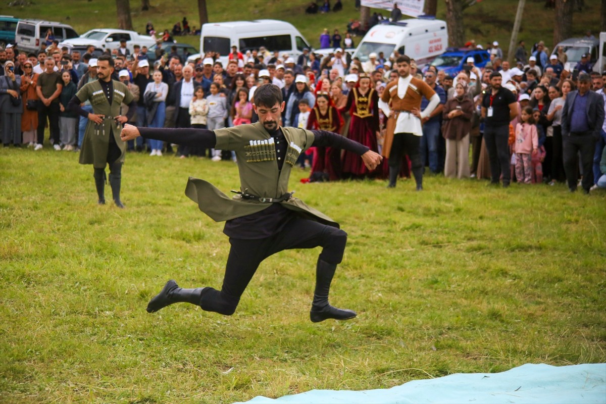 Ardahan'ın Göle ilçesinde üretilen kaşarın tanıtılması ve tanınırlığının artırılması amacıyla...