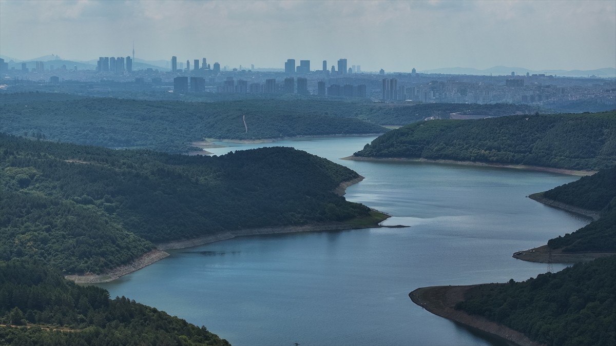 İstanbul Su ve Kanalizasyon İdaresi (İSKİ) verilerine göre, barajlardaki su doluluk oranı yüzde...