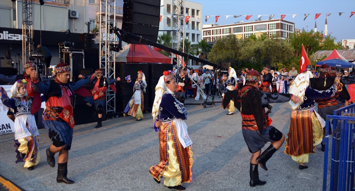 Muğla'nın Ortaca ilçesinde bu yıl 27'ncisi gerçekleştirilen "Ortaca Tarım, Çevre ve Turizm...