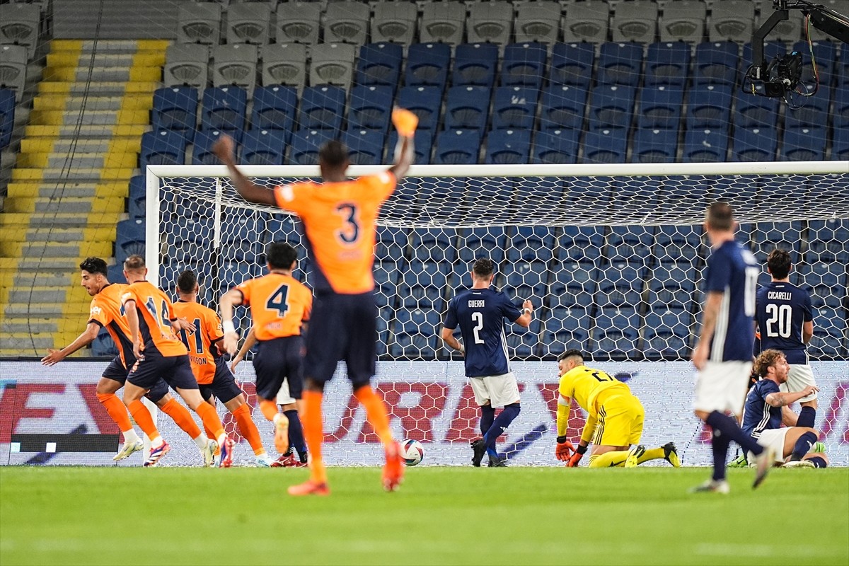 UEFA Avrupa Konferans Ligi 2. eleme turunda RAMS Başakşehir ile San Marino ekibi La Fiorita...