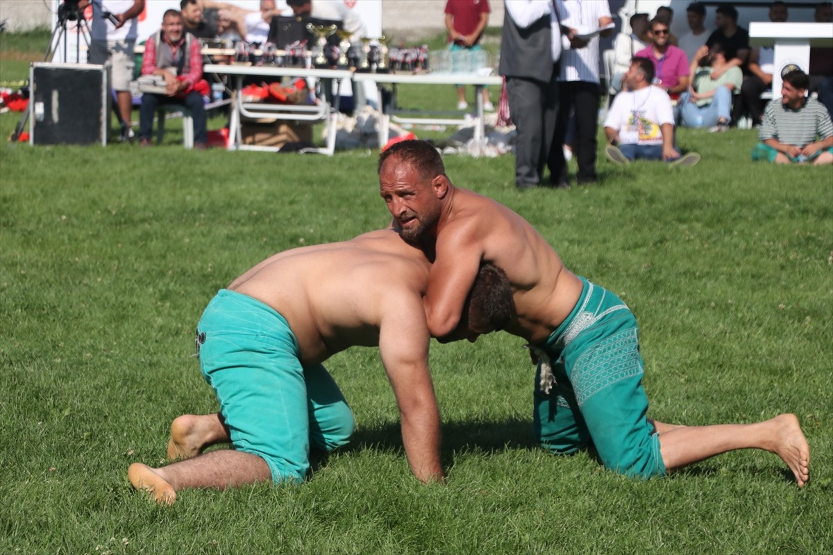 Atatürk Üniversitesi Spor Kulübü'nce organize edilen 1. Karakucak Güreş Festivali, Atatürk...