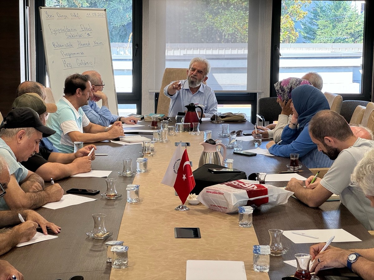 Babanzade Ahmed Naim Efendi, Yeni Dünya Vakfında düzenlenen "Eyüpsultan'ın Ebedi Sakinleri"...