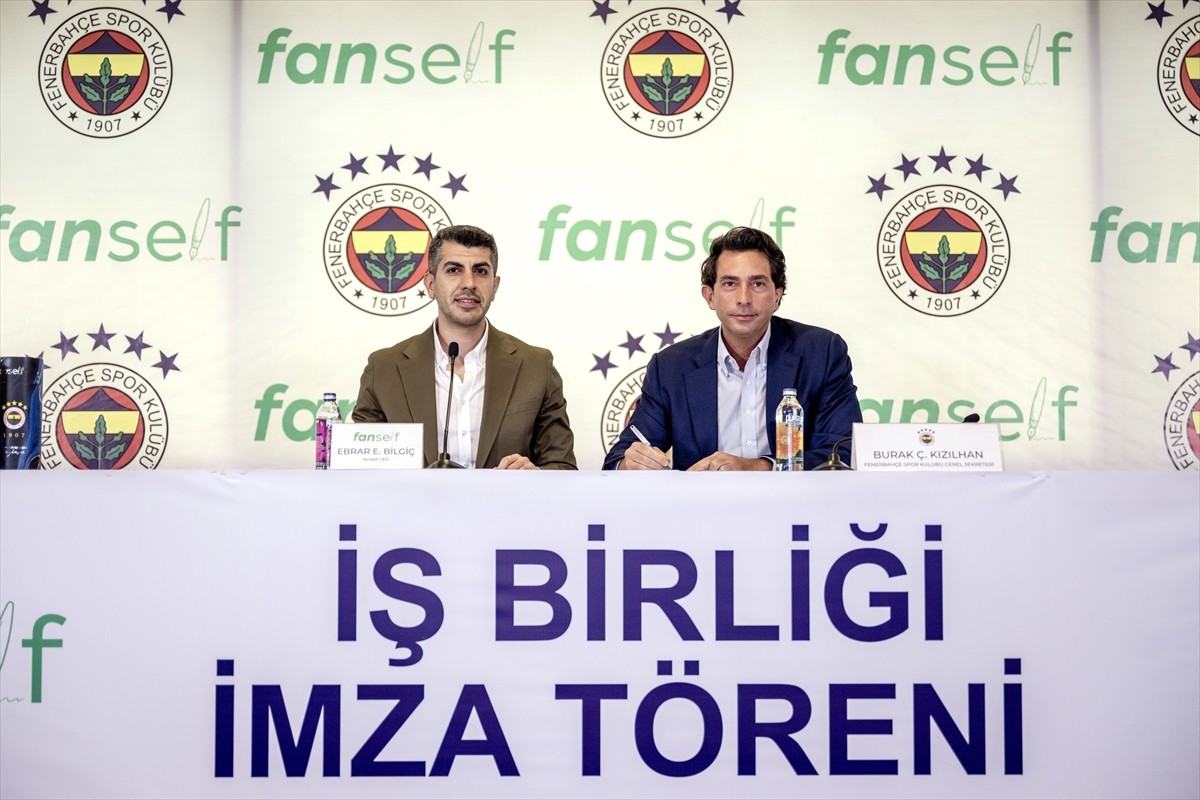 Fenerbahçe ile taraftar platformu Fanself arasında işbirliği anlaşması imzalandı. Ülker...