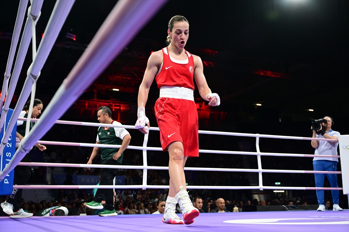 Fransa'nın Villepinte kentindeki North Paris Arena'da düzenlenen Paris 2024 Olimpiyat Oyunları'nda...