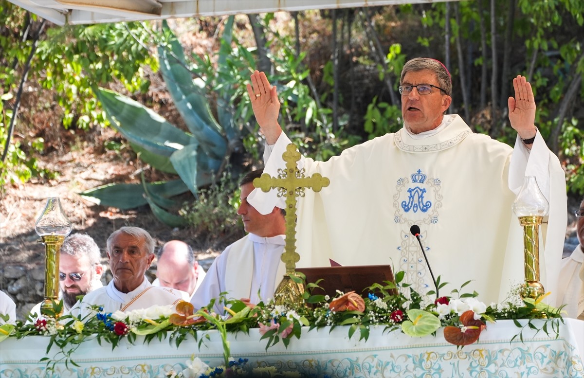 İzmir'in Selçuk ilçesinde bulunan, Hazreti İsa'nın annesi Meryem Ana'nın son yerleşim yeri olarak...