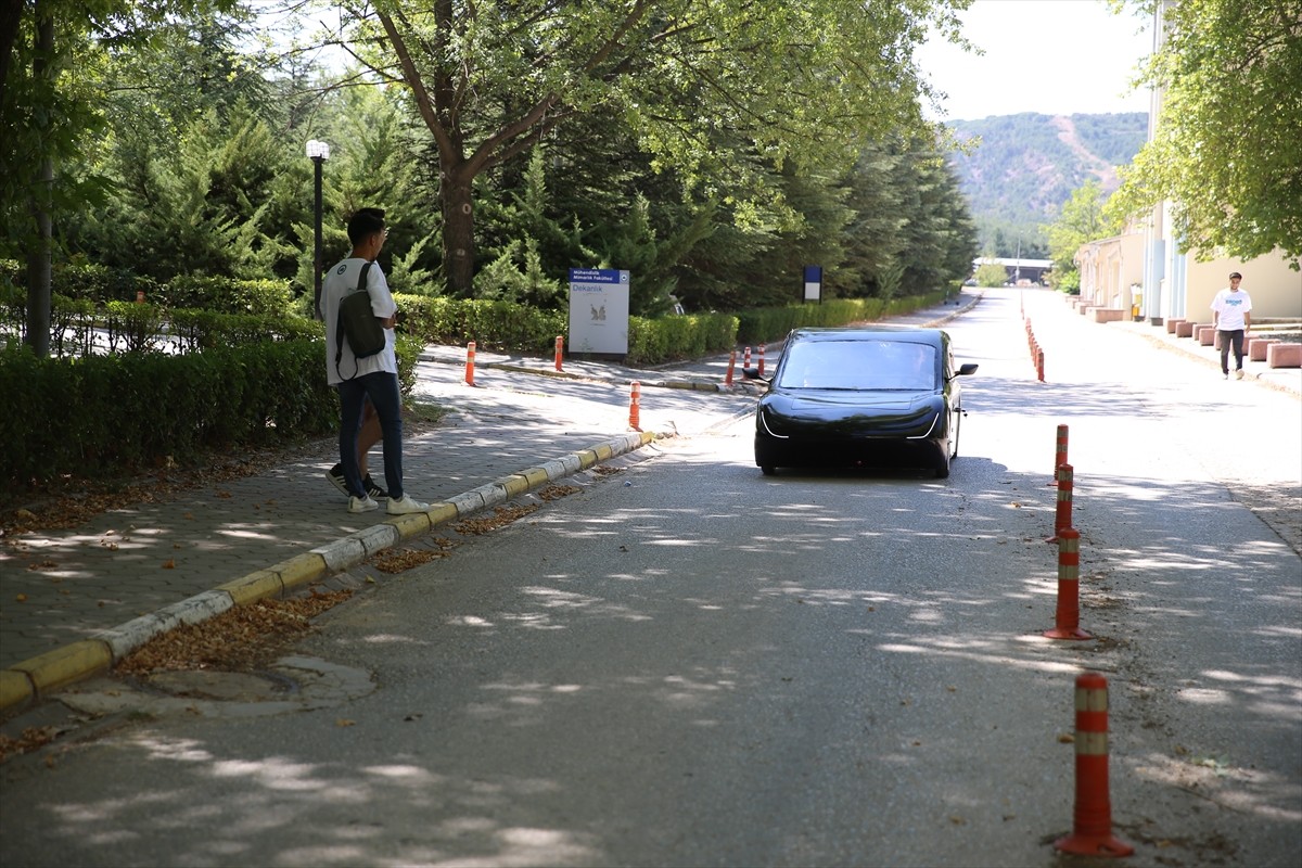 TEKNOFEST Havacılık, Uzay ve Teknoloji Festivali'nde geçen yıl Türkiye 3'üncüsü olan Eskişehir...