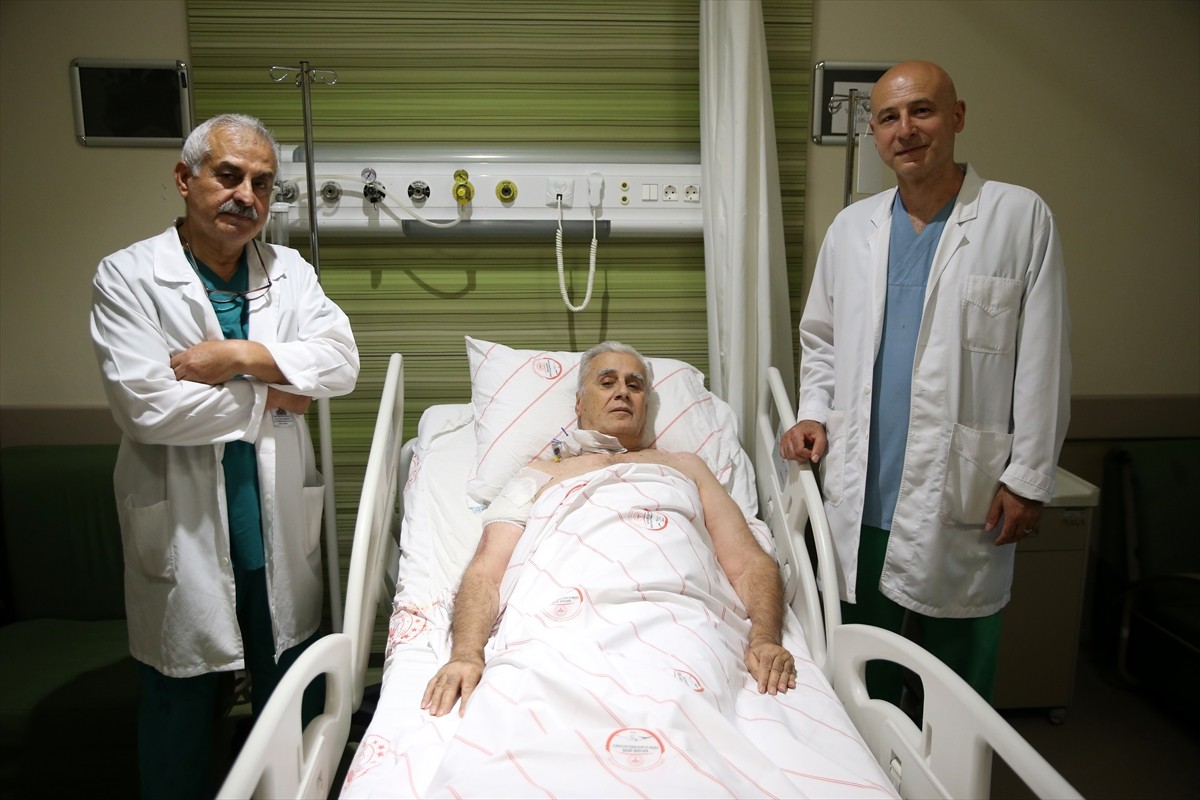 Tokat'ta girdiği havuzun kenarında, temizlik için kullanılan klor ve kimyasal temizleyicilerin...