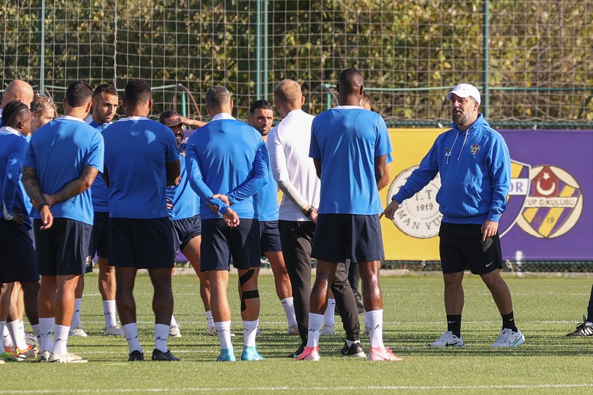 Trendyol Süper Lig'in 6. haftasında Beşiktaş ile deplasmanda karşılaşacak ikas Eyüpspor...