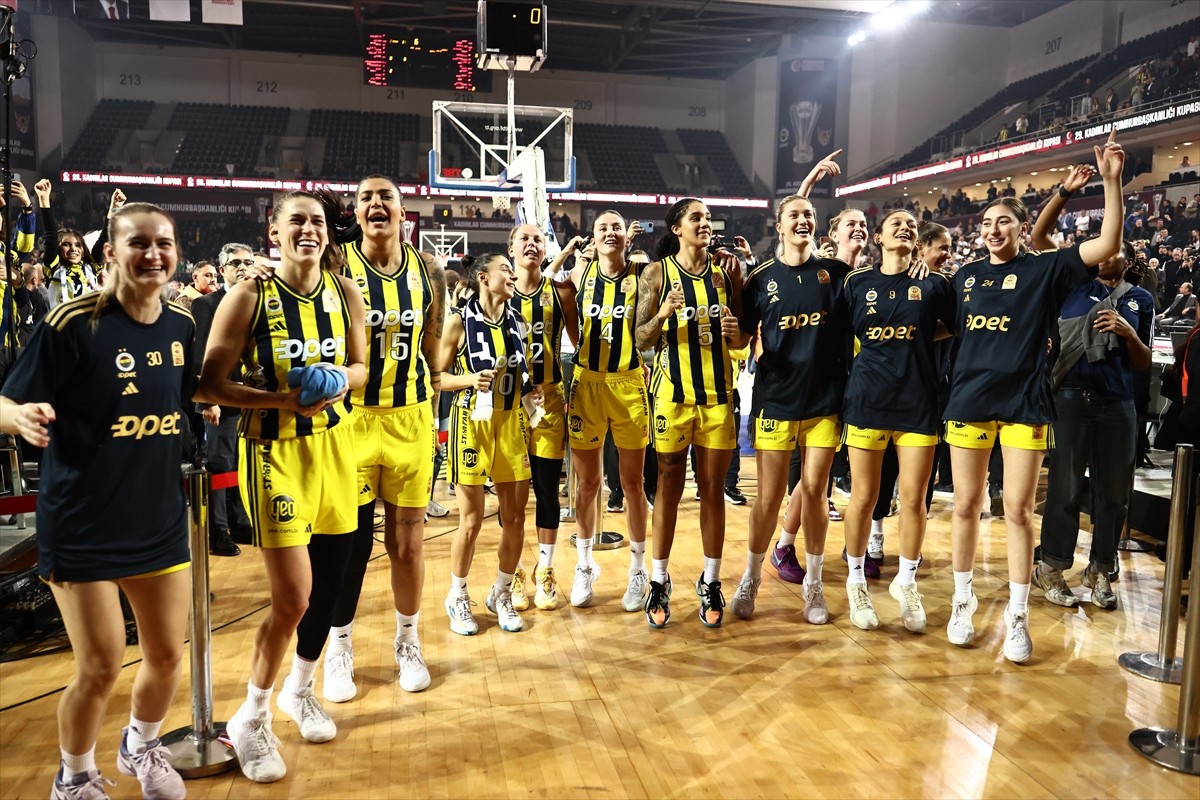 29. Kadınlar Cumhurbaşkanlığı Kupası maçında, Fenerbahçe Opet ile ÇBK Mersin takımları Ankara Spor...