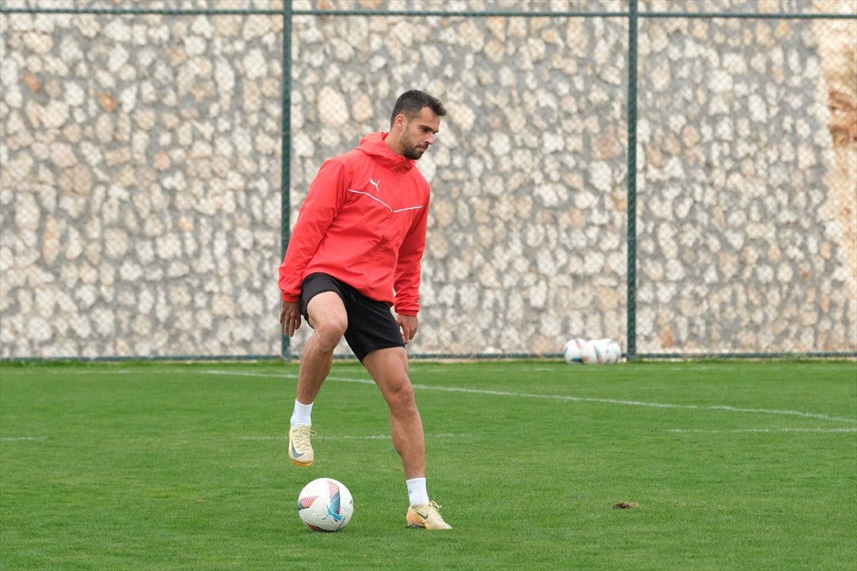 Atakaş Hatayspor, Trendyol Süper Lig'in 15. haftasında yarın deplasmanda oynayacağı RAMS...