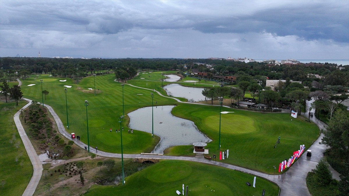 Avrupa Futgolf Şampiyonası, 20 ülkeden 500 sporcunun katılımıyla Antalya'da başladı. Futgolf...