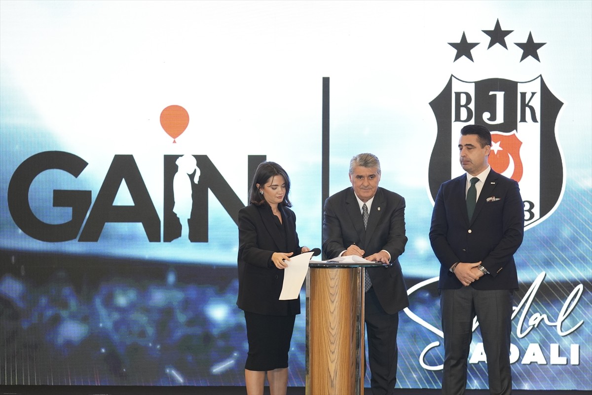 Beşiktaş Kulübünde 29 Aralık Pazar günü gerçekleştirilecek olağanüstü seçimli genel kurulda...