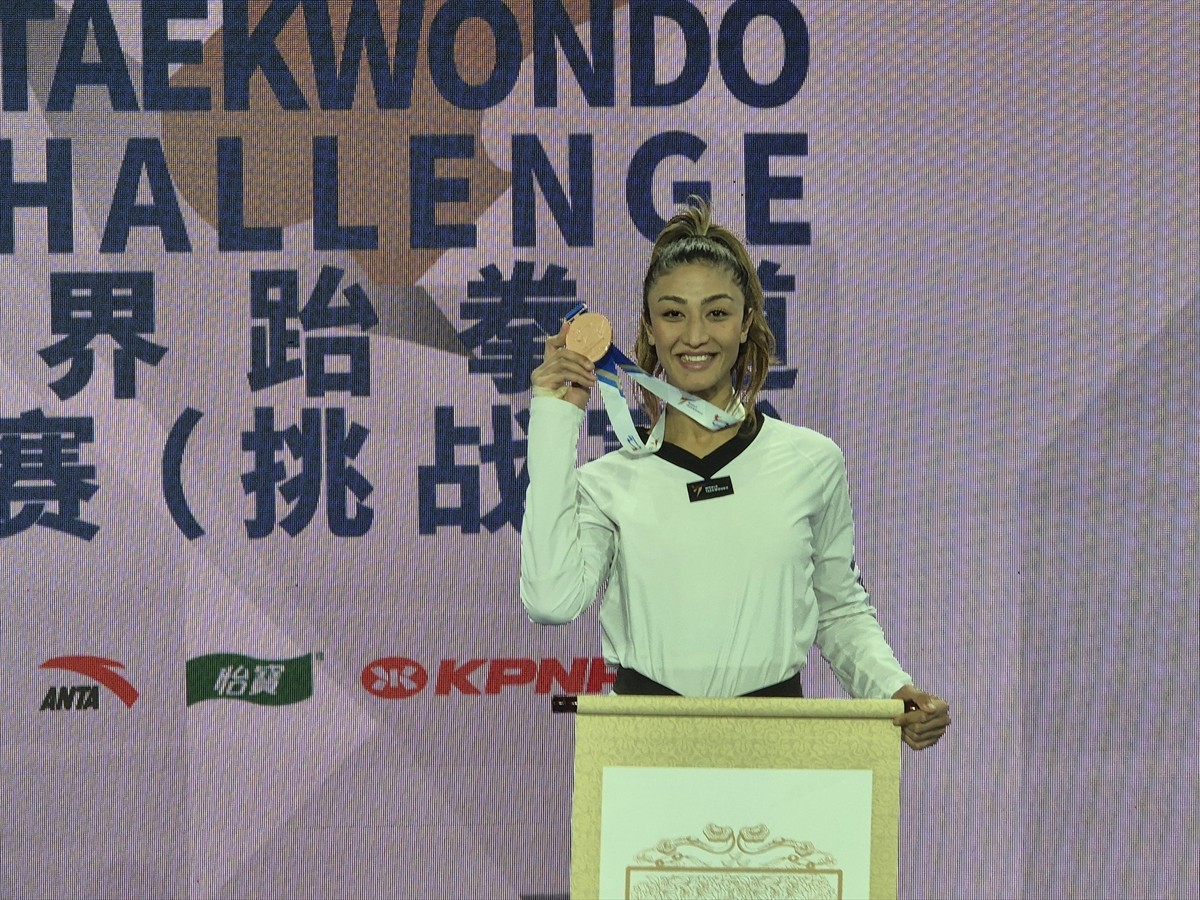 Milli tekvandocu Nafia Kuş Aydın, Çin'de düzenlenen WT Grand Slam Challenge'ta bronz madalya elde...