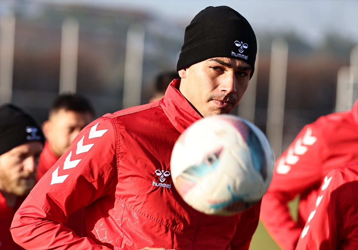 Net Global Sivasspor, Trendyol Süper Lig'in 16. haftasında yarın deplasmanda Sipay Bodrum FK ile...