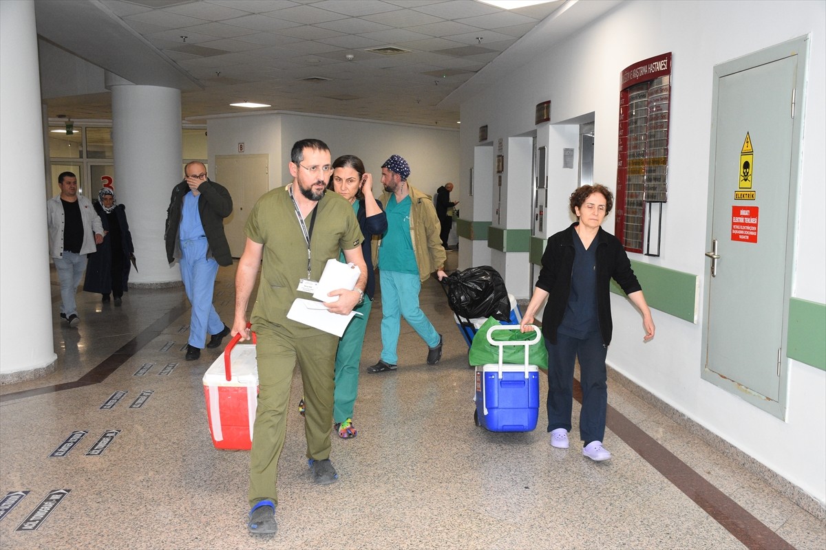 Samsun'da tedavi gördüğü hastanede beyin ölümü gerçekleşen 53 yaşındaki Emine Görgülü'nün...