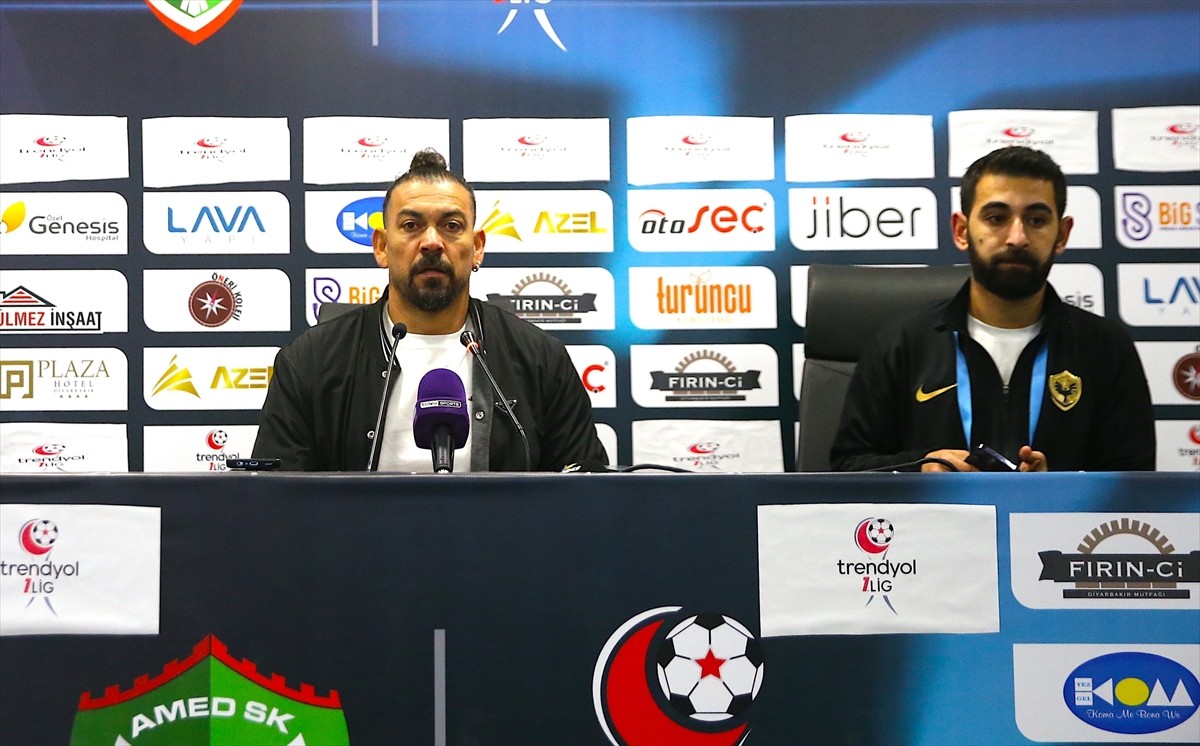 Trendyol 1. Lig'in 15. haftasında sahasında konuk ettiği  Şanlıurfaspor'u 2-1 yenen Amed Sportif...