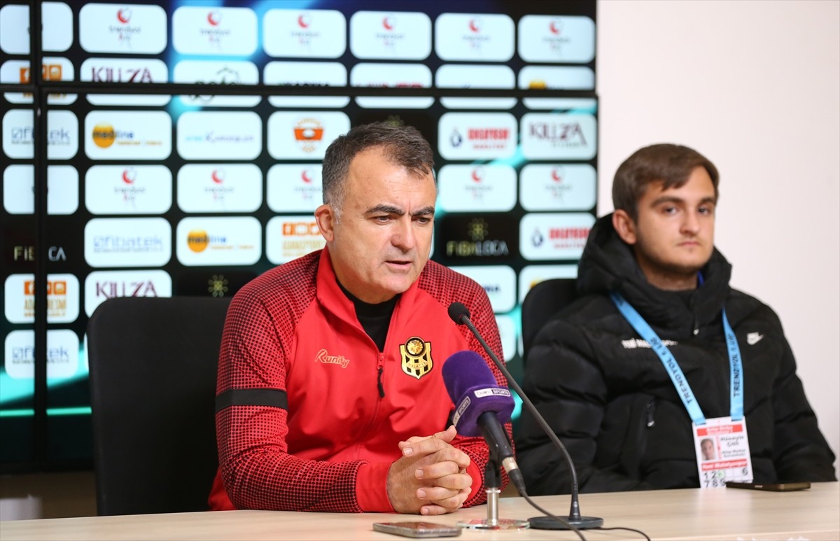 Trendyol 1. Lig'in 16. haftasında konuk ettiği Yeni Malatyaspor'u 3-1 yenen Adanaspor'da teknik...