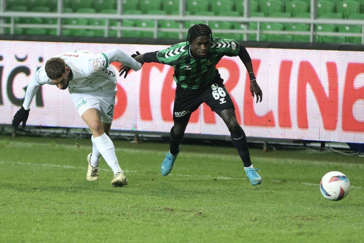 Trendyol 1. Lig'in 16. Haftasında Sakaryaspor ile Alagöz Holding Iğdır FK Yeni Sakarya Atatürk...