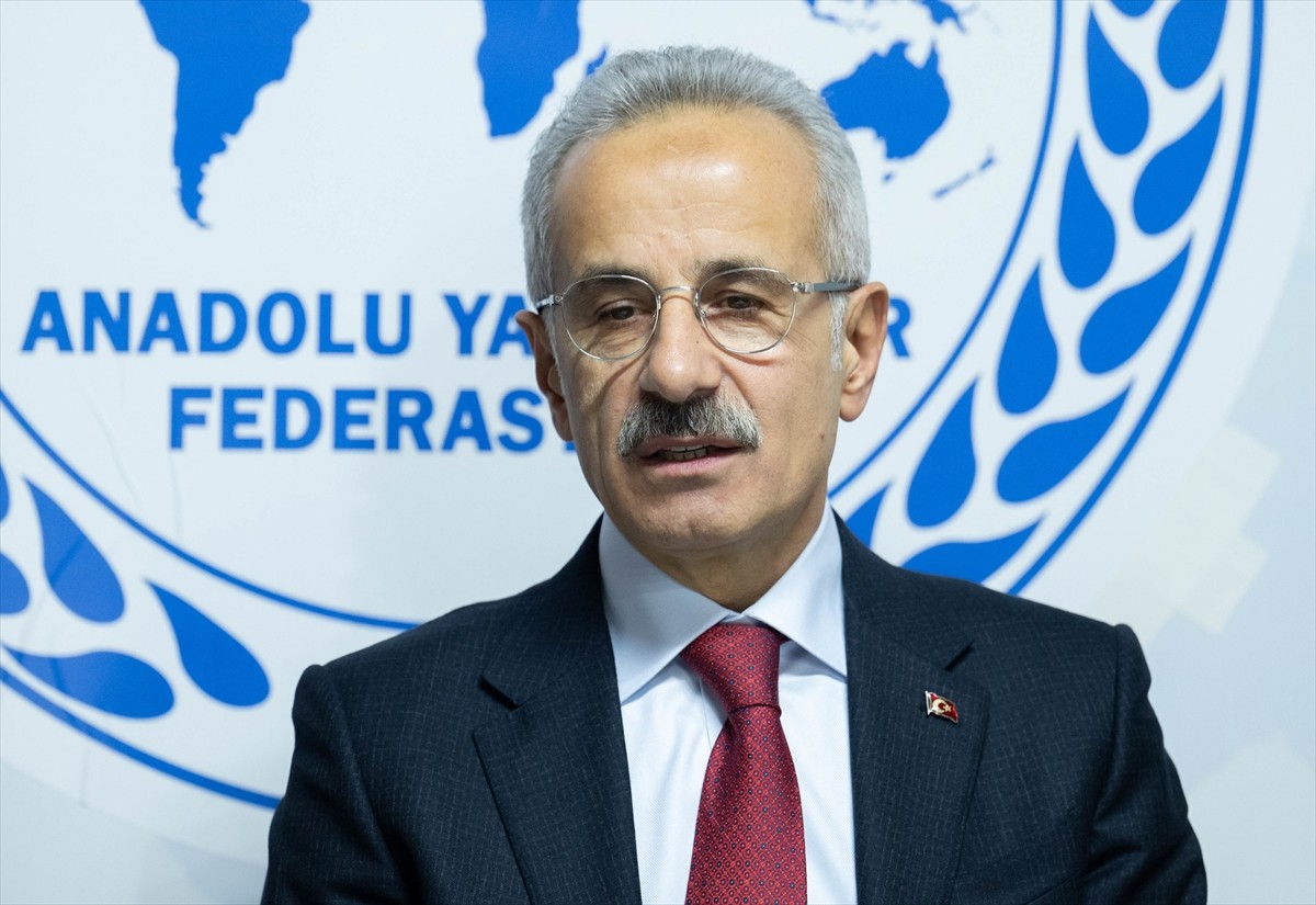 Ulaştırma ve Altyapı Bakanı Abdulkadir Uraloğlu, Anadolu Yayıncılar Federasyonu'nun programı...