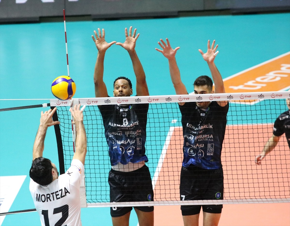 Voleybol SMS Grup Efeler Ligi 12. haftasında Bursa Büyükşehir Belediyespor ile İstanbul...