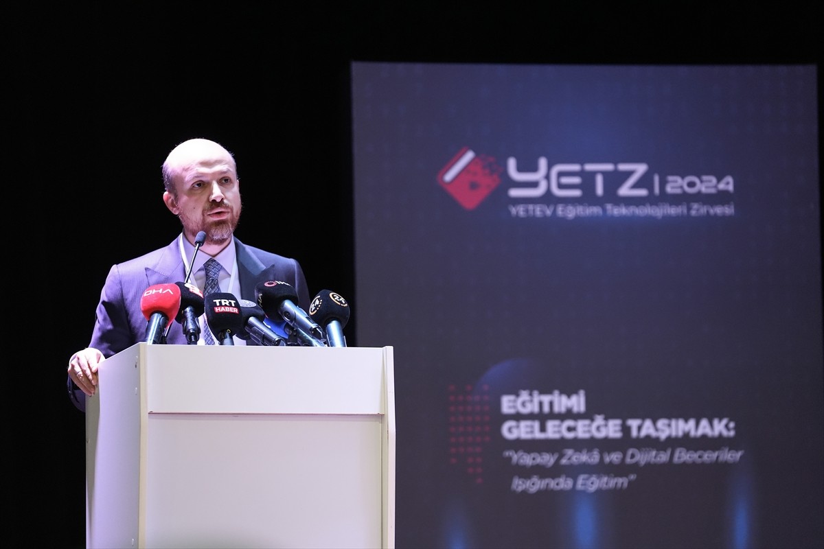 Yenidoğu Okulları Çekmeköy Kampüsü'nde, eğitimde yapay zeka ve dijital becerilerin etkisinin...