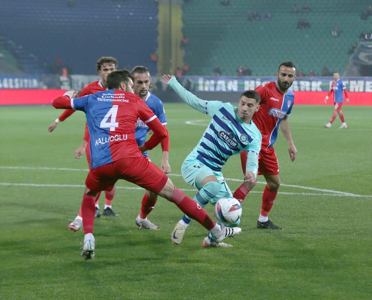 Ziraat Türkiye Kupası 4. eleme turunda Çaykur Rizespor ile Silivrispor ile Çaykur Didi Stadı'nda...