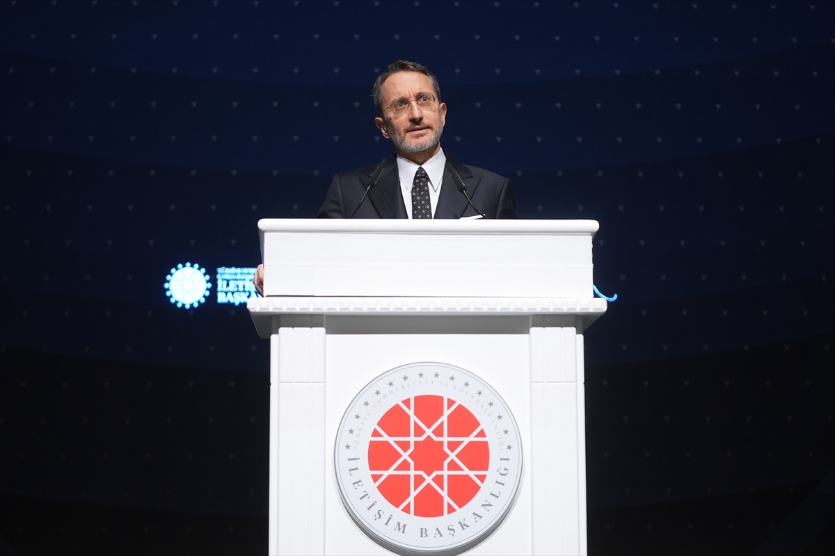 Cumhurbaşkanlığı İletişim Başkanı Fahrettin Altun, dünyaca ünlü piyanist ve bestekar Fahir...