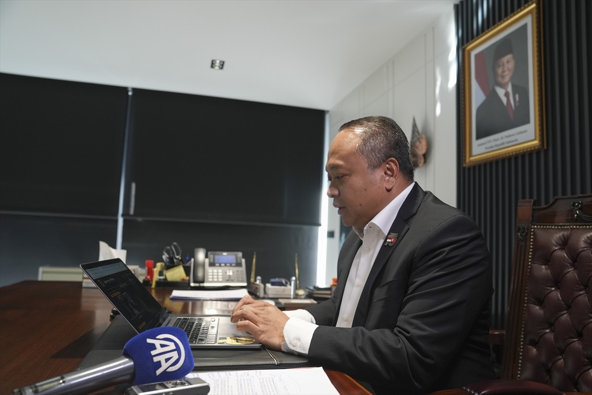 Endonezya'nın Ankara Büyükelçisi Achmad Rizal Purnama, Anadolu Ajansının (AA) "Yılın Kareleri"...