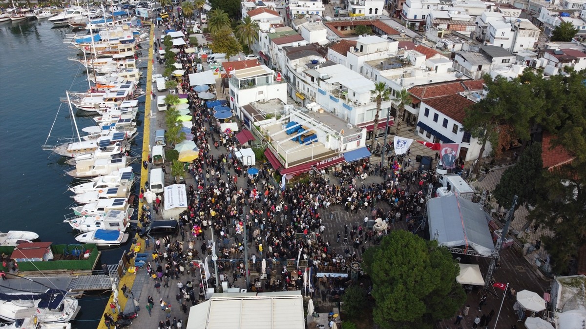 Muğla Büyükşehir Belediyesi ve Bodrum Belediyesi'nin desteğiyle Bodrum Yarımada Karadenizliler...