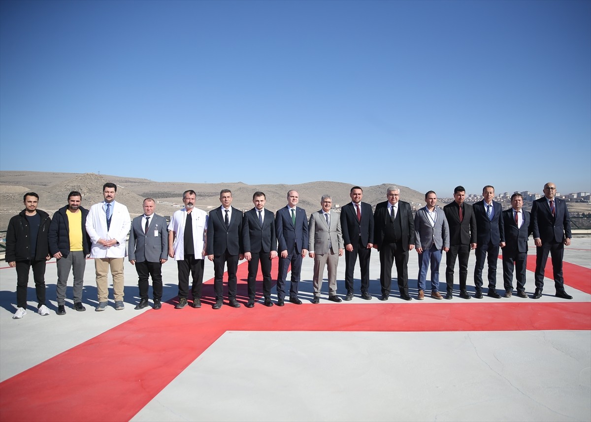 Niğde Ömer Halisdemir Üniversitesi Eğitim ve Araştırma Hastanesinin yaklaşık 2 milyar lira...