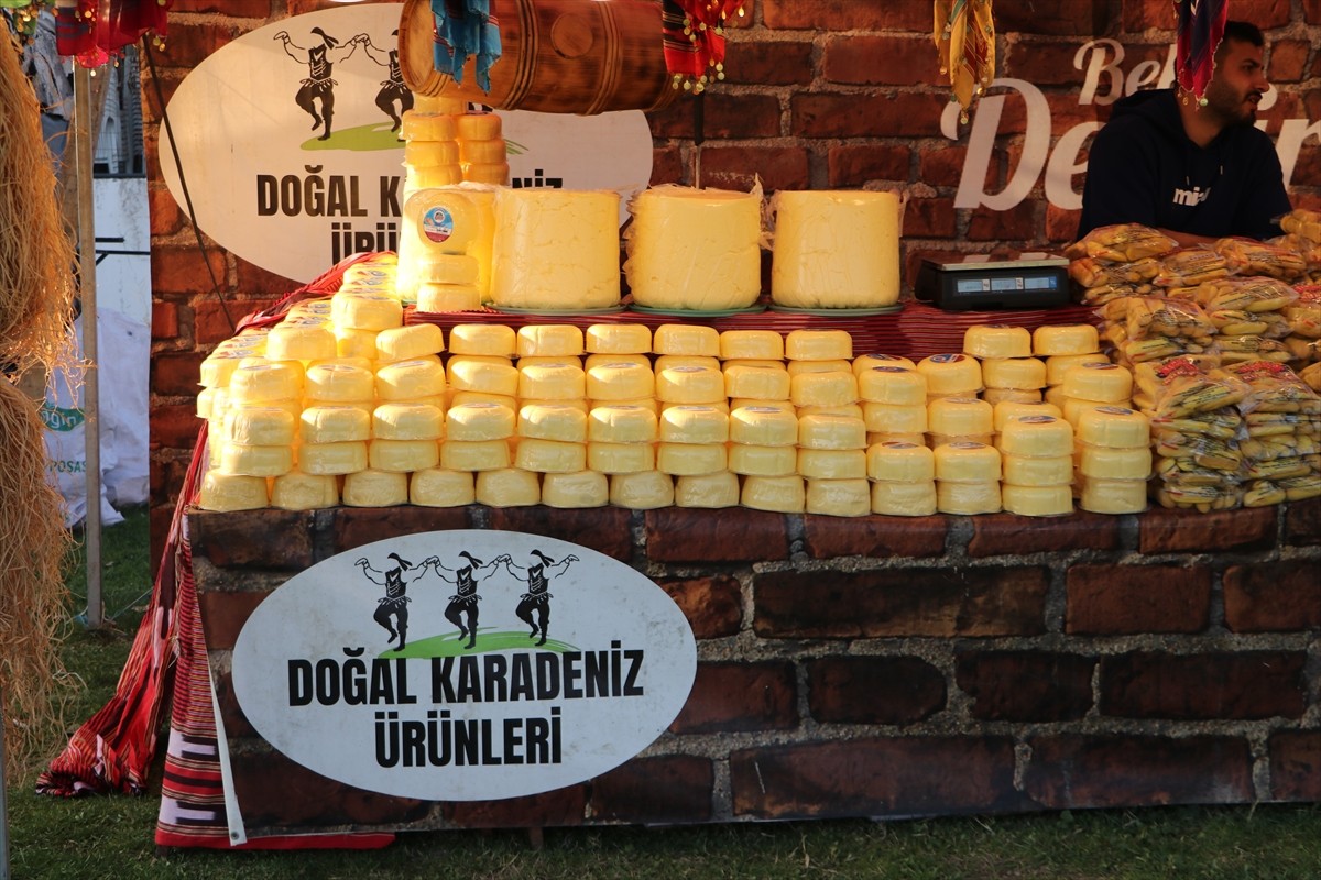 Tekirdağ Karadeniz İlleri Kültür, Yardımlaşma ve Dayanışma Derneğince düzenlenen "1. Hamsi ve...