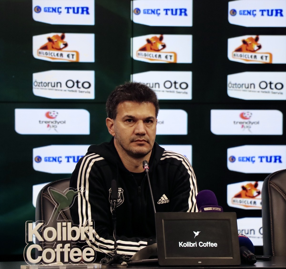 Trendyol 1. Lig'in 21. haftası açılış maçında Kocaelispor ile Siltaş Yapı Pendikspor, Yıldız...