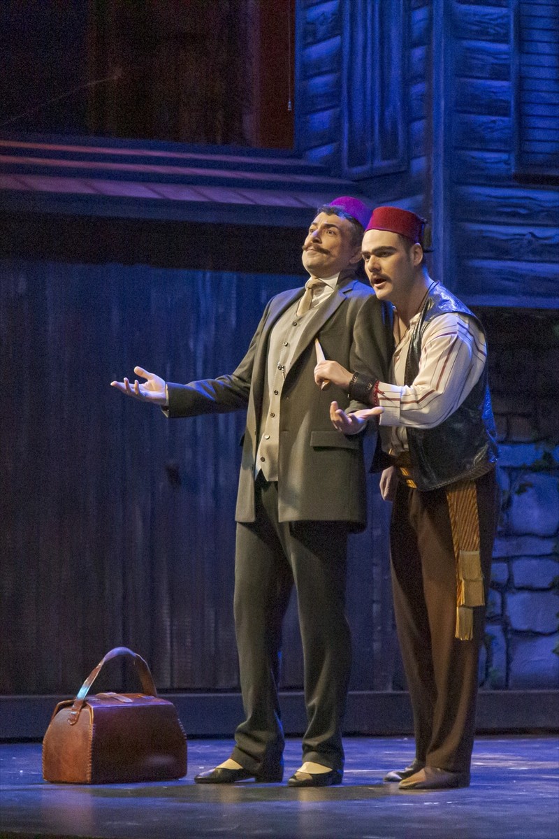 Antalya Devlet Opera ve Balesi (DOB), "7 Kocalı Hürmüz" müzikalini sanatseverlerle...