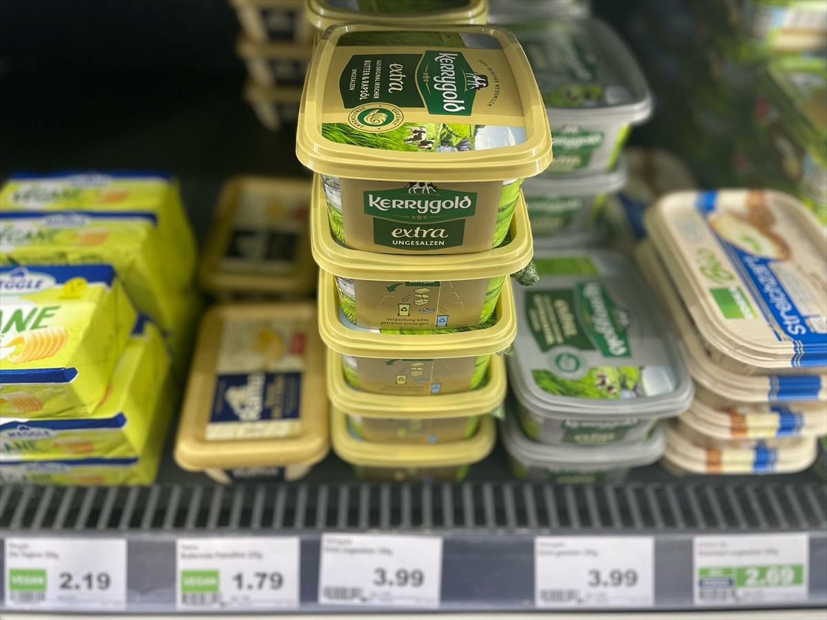 Avrupa genelinde maliyetler ve üretim yetersizliği nedeniyle tereyağı fiyatında yaşanan yüksek...