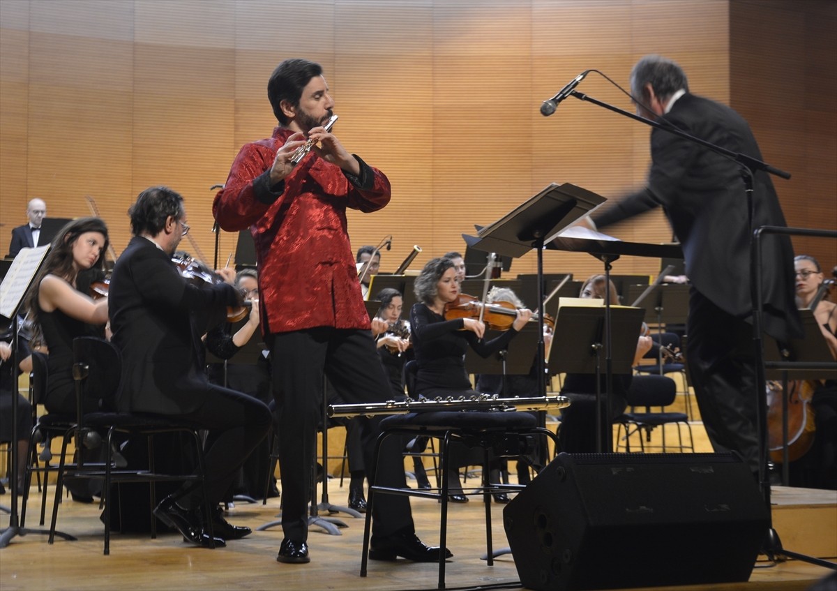 Bursa Bölge Devlet Senfoni Orkestrası (BBDSO), bu hafta düzenlediği konserde Fazıl Say'ın...