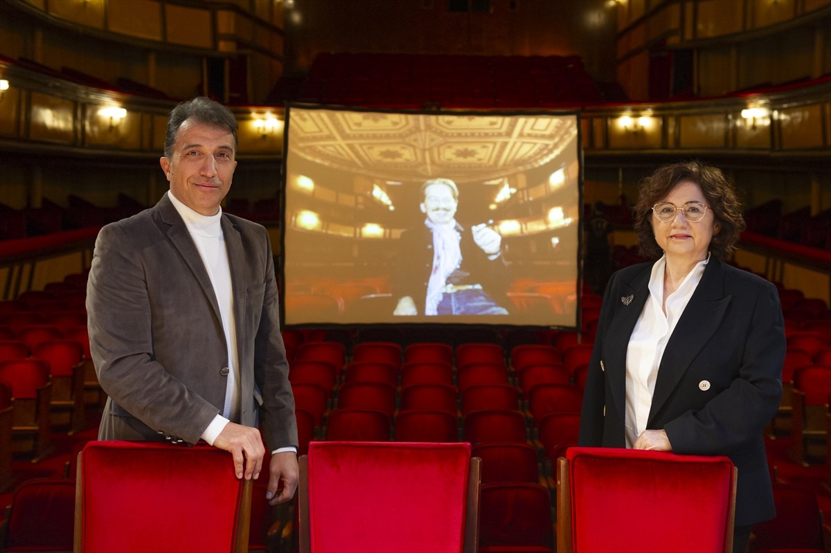 ENKA Sanat'ın yapım sponsoru olduğu, Porte Film'in yapımcılığını, Selçuk Metin'in yönetmenliğini...