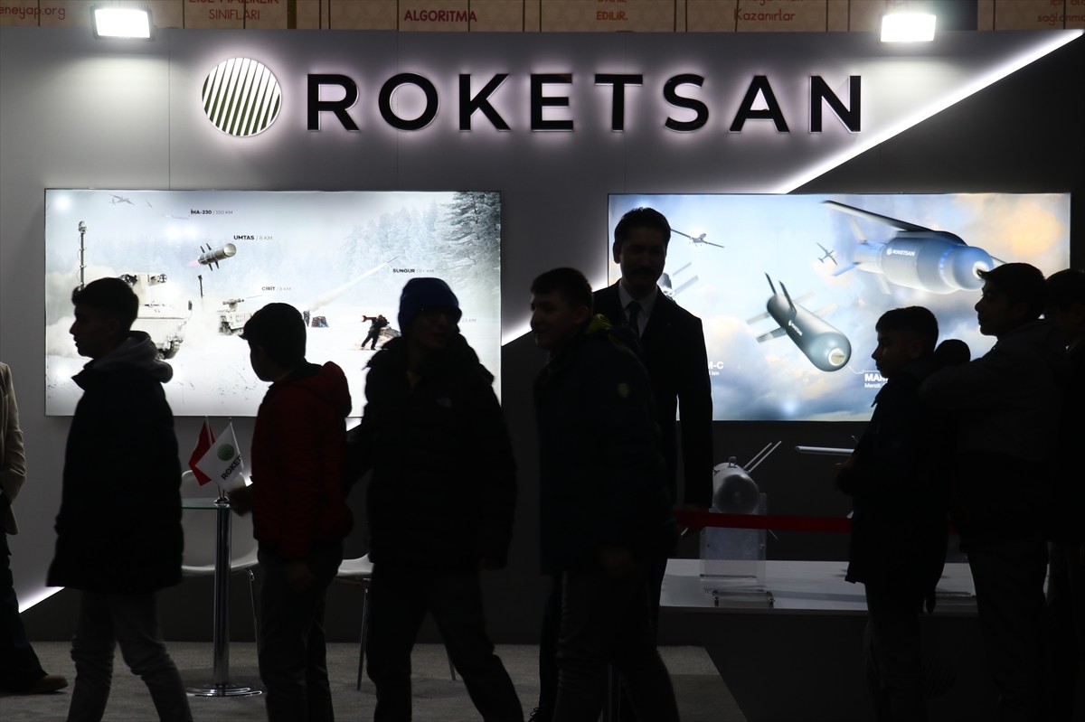 Erzurum'da bilimsel deneyler, açık hava buz heykel sergisi ve teknoloji atölyelerinin yer aldığı...