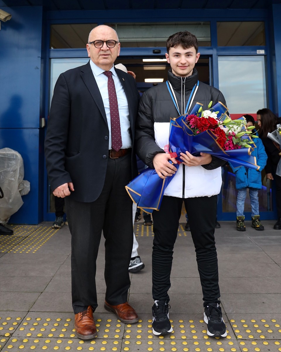  Estonya'nın başkenti Tallinn'de düzenlenen 16 ve 18 Yaş Altı Avrupa Havalı Silahlar...