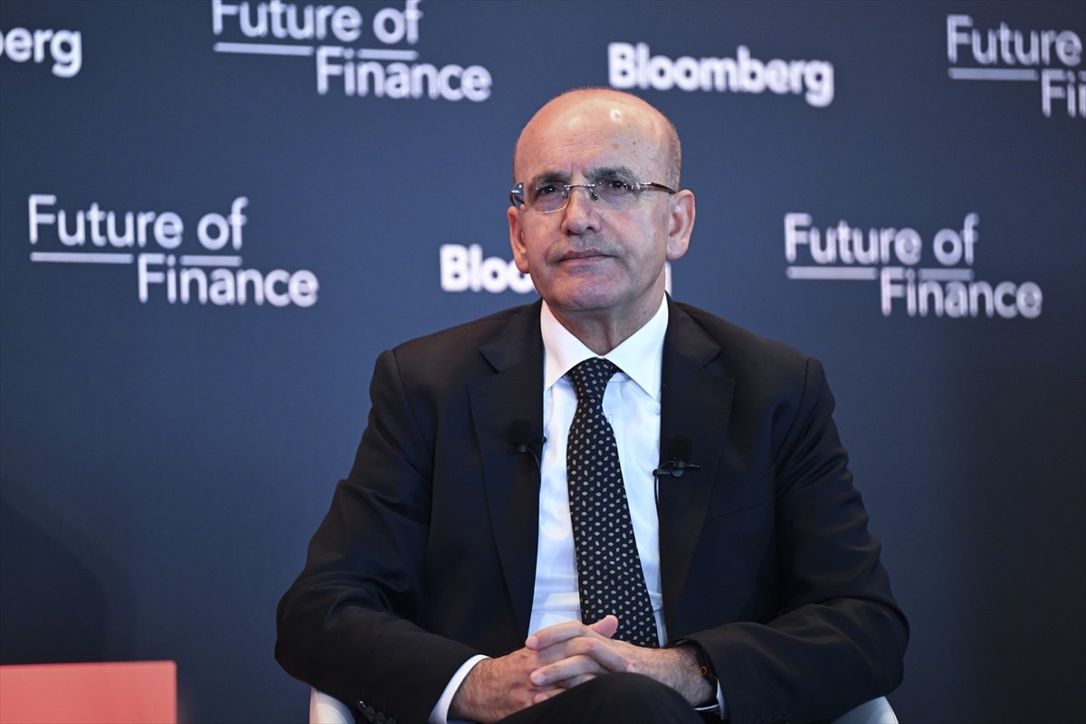 Hazine ve Maliye Bakanı Mehmet Şimşek, Bloomberg tarafından İstanbul'da düzenlenen "Finansın...