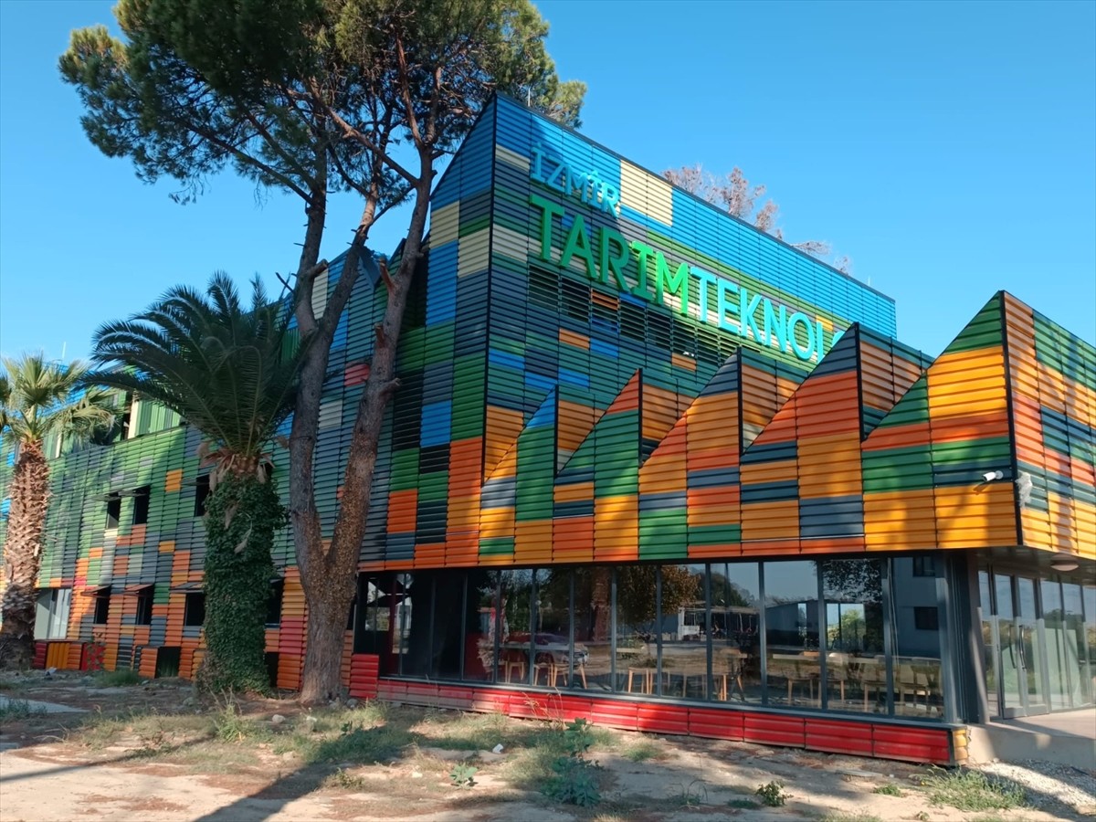  İzmir Ticaret Borsası (İTB) öncülüğünde kamu ve özel sektör desteğiyle hayata geçirilen ve KOSGEB...