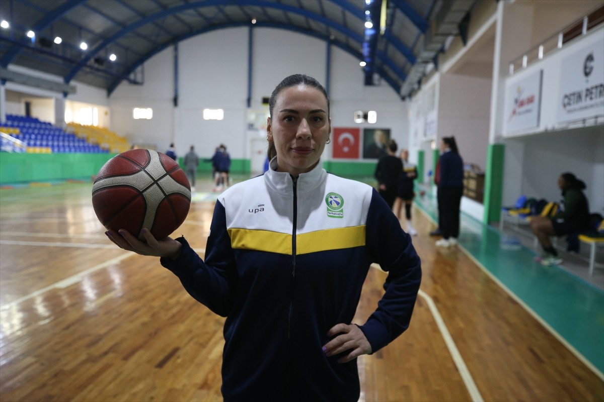 Kadınlar Basketbol 1. Ligi'nde namağlup liderliği sürdüren ING 2025 Kadınlar Federasyon Kupası...