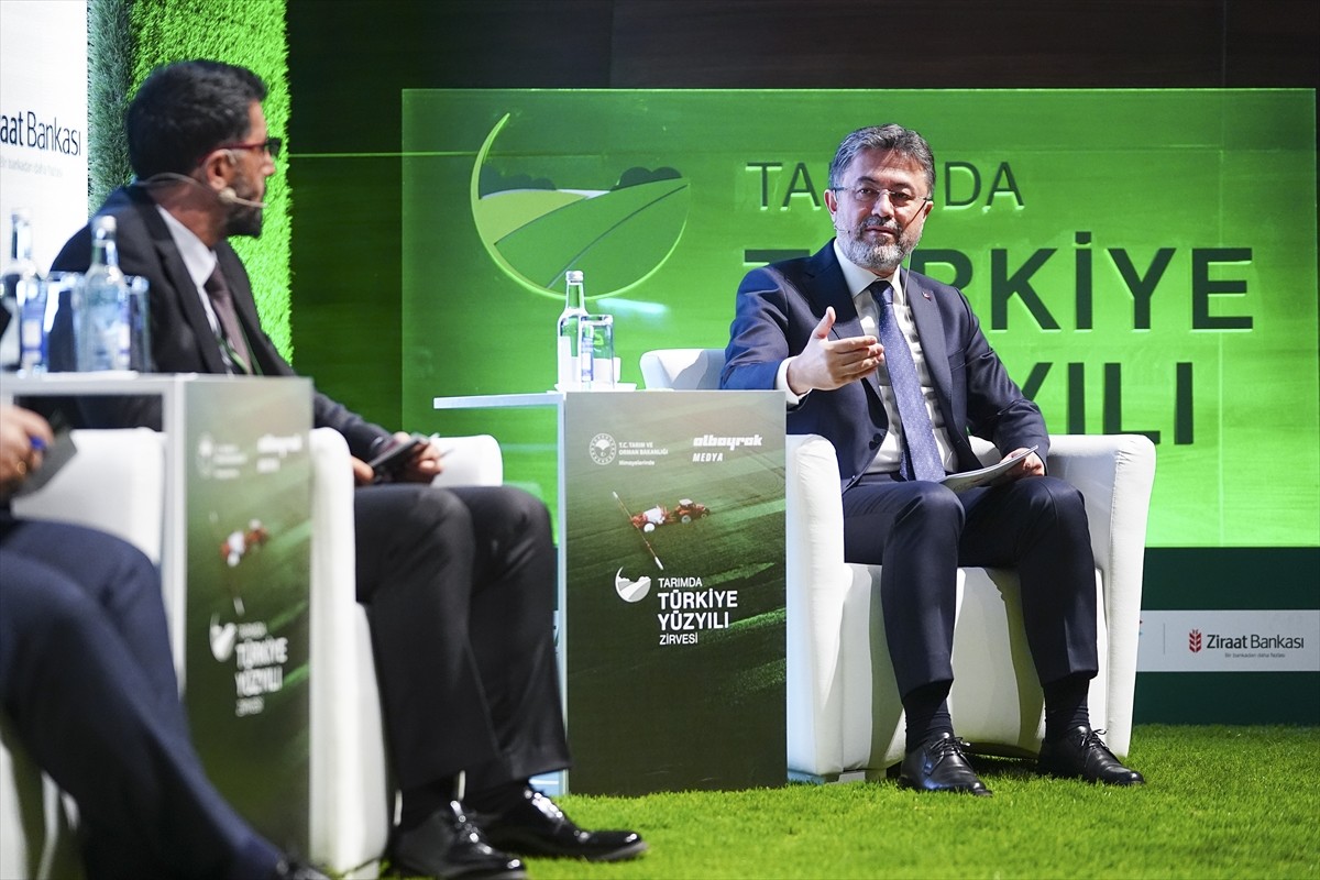 Tarım ve Orman Bakanı İbrahim Yumaklı, İstanbul Finans Merkezi'nde düzenlenen Tarımda Türkiye...