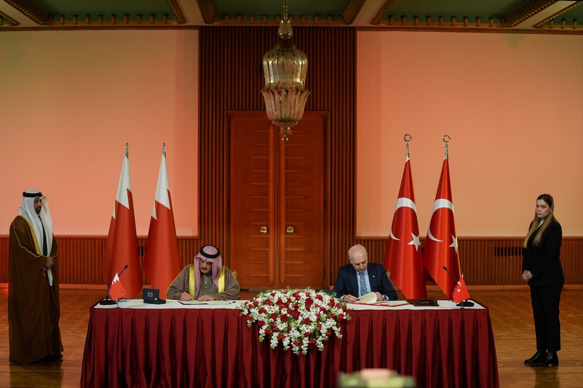 TBMM Başkanı Numan Kurtulmuş ile Türkiye'ye resmi ziyaret gerçekleştiren Bahreyn Temsilciler...