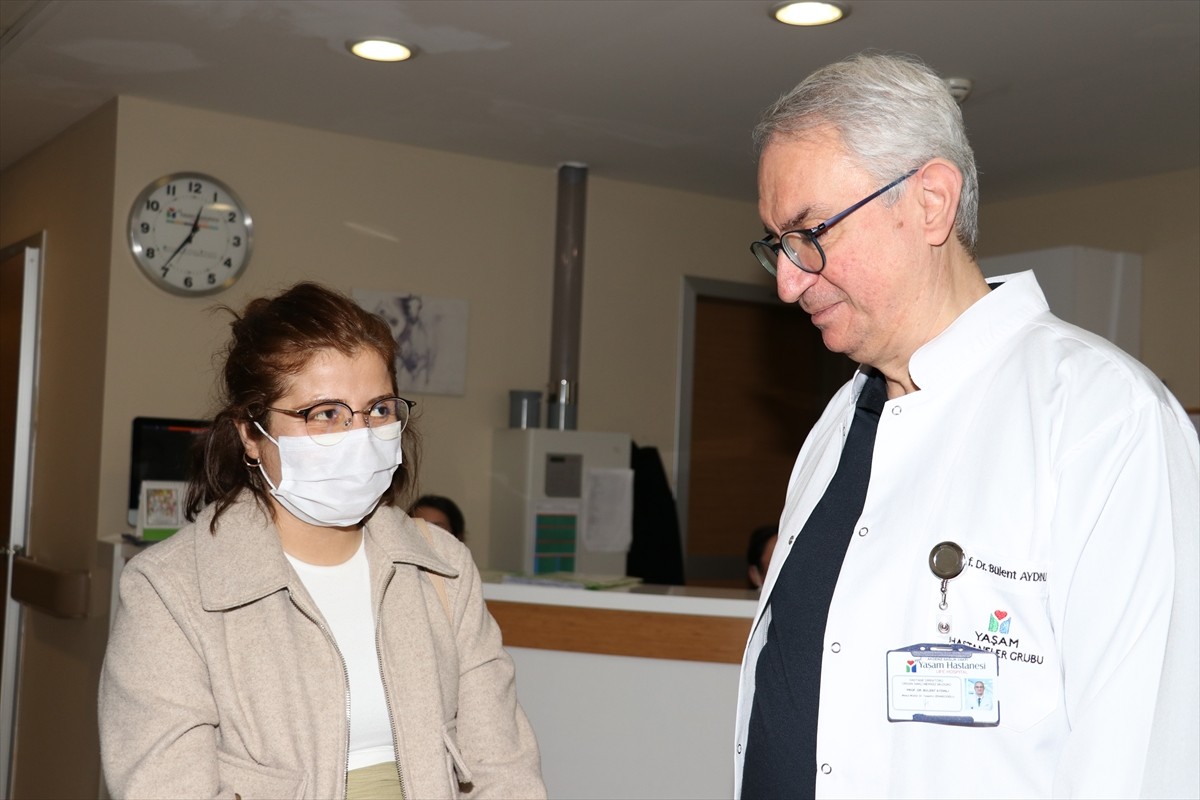 Antalya'da, babasını bebekken, annesini de bir yıl önce kanserden kaybeden ve yaşamını 7 yıldır...