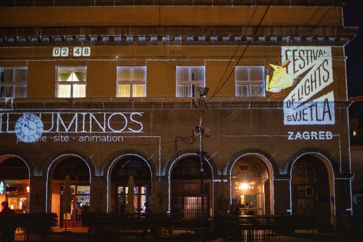 Hırvatistan'ın başkenti Zagreb'de "Işık Festivali" gerçekleştirildi. Zagreb'de 22 farklı meydan...