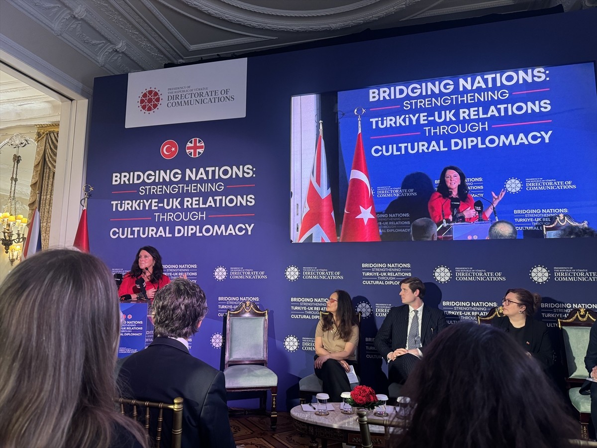 İngiltere'nin başkenti Londra'da Türkiye Cumhuriyeti Cumhurbaşkanlığı İletişim Başkanlığı...