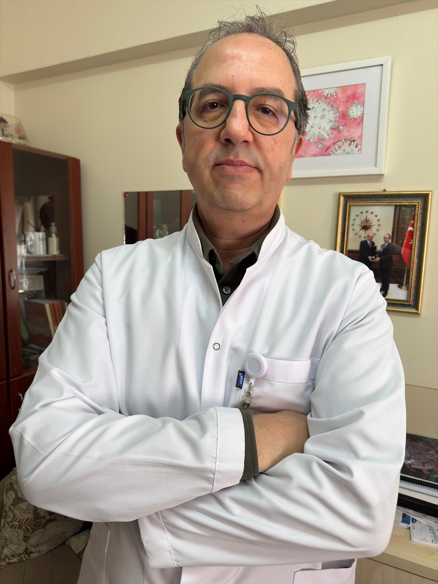 İzmir Katip Çelebi Üniversitesi Tıp Fakültesi Enfeksiyon Hastalıkları Ana Bilim Dalı Öğretim Üyesi...